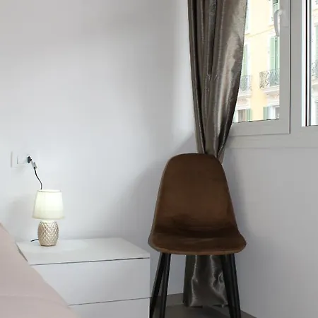 Da Mariella Vacanze Con Terrazzo * Σαν Ρέμο